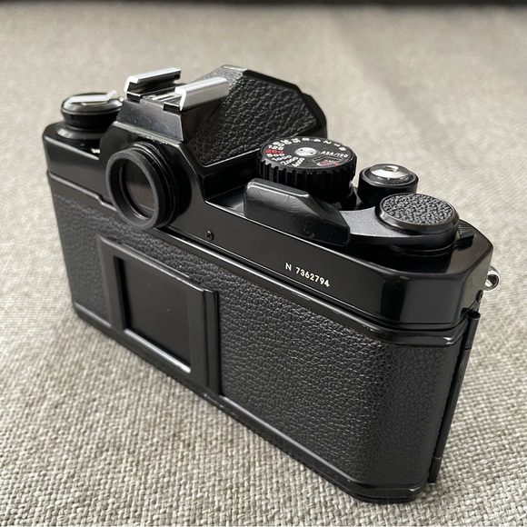 [SOLD] Nikon FM2n Black 35mm SLR Film Camera Body And MD-12 Motor Drive - Picture 8 of 16